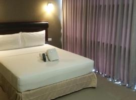 Win Hotel & Casino, Hotel in Talisay