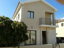 Marias Villa, hotel v Protarasi