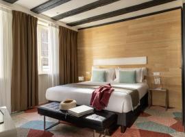 Hotel Le Colombier Suites、コルマールのホテル