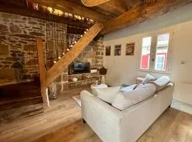 Maison d'Autrefois - Typique - 4 pers - Dans le bourg de Donzenac