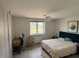 En-suite Double Bedroom Adamstown