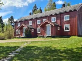 Lægran Gård