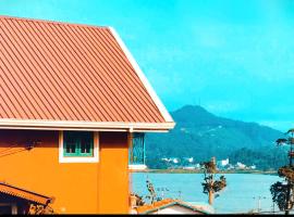 Serendipity Lake Artistic Bungalow by Heidis Home, hotel u gradu Nuvara Elija