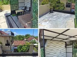 Naila Homestay