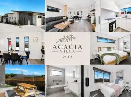 Villa Nine Sleeps 6 10Mins to CBD Airport