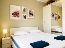 Comfortable flat with balcony 5 min walking from Brzeźno Beach