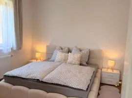Premium Residence JR - Modern Design & Free Parking