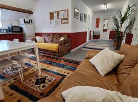 Appartement Privé, Camping La Pointe, hôtel à Châteaulin