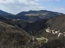 Pisenti, tramonti sulle vette, relax totale