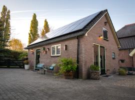 B&B Oud-Zilven Het Vogelhuisje, hotel in Loenen