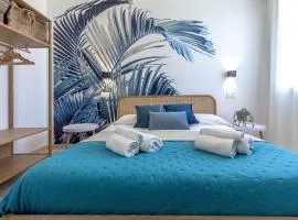 NURAS - Affittacamere L'Azzurra - Double bedrooms private bathroom and seaview solarium