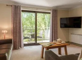 Post Knott Cottage At Windermere Marina Village