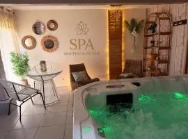 LES INSTANTS VOLES Chambres d'hôtes - Spa