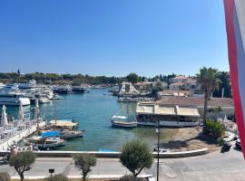 Relax & Enjoy, hotell i Spetses