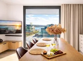 Apartament Premium Warmiński Port z Widokiem na Jezioro