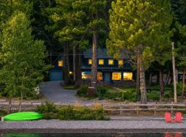 West Shore Lake House by AvantStay, Hotel in Homewood