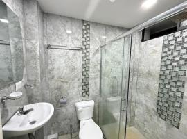 Hostal Atlantis Middle World, Hotel in Quito