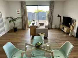 Modern Sea View Studio With Private