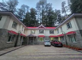 Pinecrest Retreat