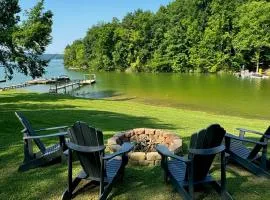 Douglas Lake Gem on Private Cove w/ Amazing Views!