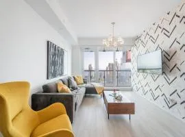 Signature 1BR Suite with CN Tower & Skyline Views