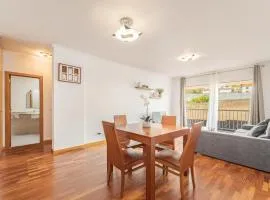 One-Bedroom Apartment near Reis Magos Beach
