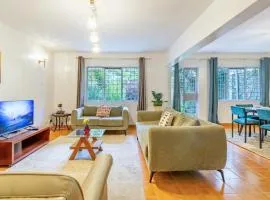 Charming 3-Bedroom Townhouse with Garden & Balcony - Lavington, Nairobi