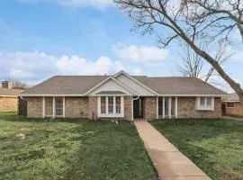 Best of Desoto 4BR,3BA with Pool, HotTub, Cinema