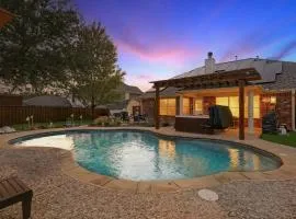 4BR Near AT&T Stadium | Pool, MiniGolf, Cinema