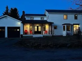 Spacious Colonial Large Groups Fire Pit