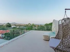 Villa Solaya - 3BR central located seaview villa