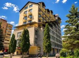 Riverside Penthouse, Dilijan
