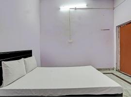 Hāthras में, होटल Hotel O Highway King