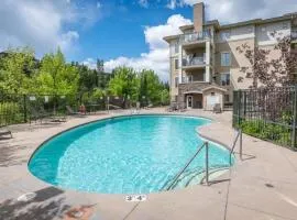Pinnacle Pointe Resort By YLW Vacation Rentals
