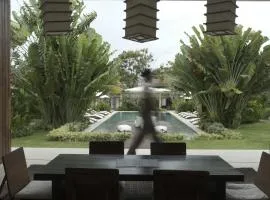 YŪN Uluwatu