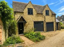 The Carriage House, peaceful, beautiful cottage