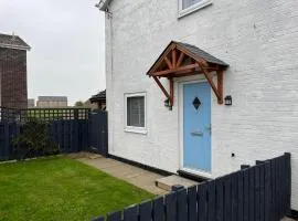 22 Longstone Park