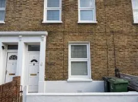 East Croydon ENTIRE HOUSE