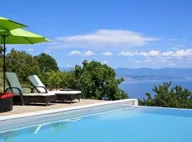 Villa Yari