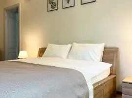 ThaiThanee COZY HOUSE