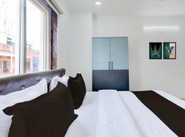 Hotel O Viraj Luxury Stay، فندق في وارانجال