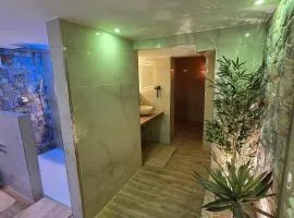 Exklusive Ferienwohnung nahe Phantasialand, Köln Messe & Bonn I Wellness zubuchbar