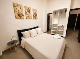 Modern, quiet and private apartment