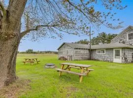Bear Lake Farmhouse: 6 Mi to Arcadia Beach!