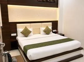 Hotel Pleasant Taj Agra -Budget Family AC Rooms