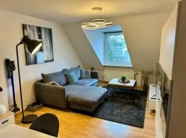 Schöne DG-wohnung mit allem was man braucht