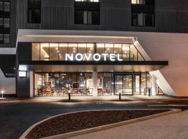 Novotel Devonport, отель в городе Девонпорт