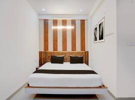 HOTEL O SARPANCH & RESTAURANT, hotel v destinácii Lucknow