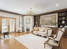 Cozy Queen Room in Quiet Richmond Home