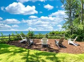 Blackstone on the Bluff with Lake Views Historic Home Family Friendly